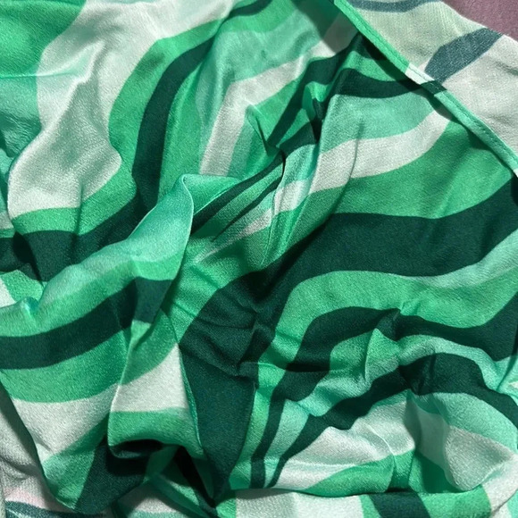 Zara Flowy Mini Swirl Green Satin Dress Sz XS NWT - Picture 15 of 16